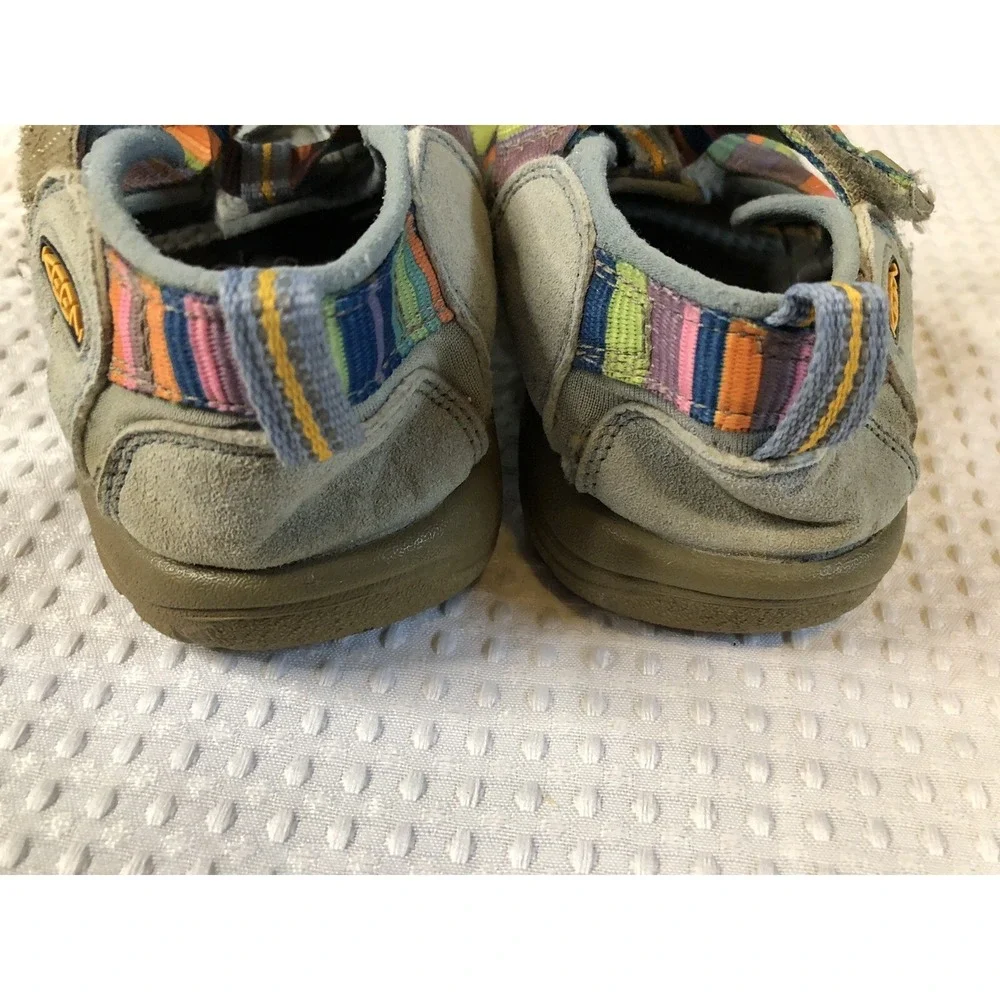 KEEN Girl's/Youth - Size 3 - Striped - Waterproof Water Sandals Hiking Shoes